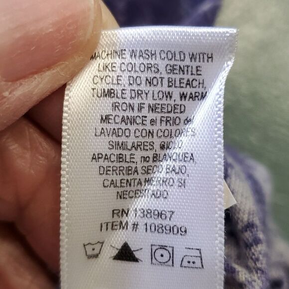 EARTH YOGA,  LIGHT WEIGHT TOP IS NWT. Size XL, purple long sleeve tunic. - Picture 9 of 9